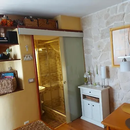 Lili 公寓 希贝尼克