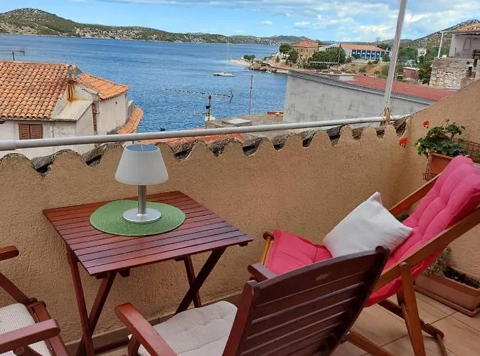 Lili Апартаменты